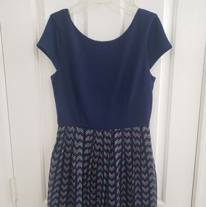 Blue crepe and chiffon Speechless size 7 dress